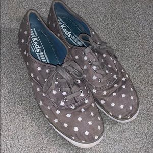 Grey “Boom” Patterned Keds